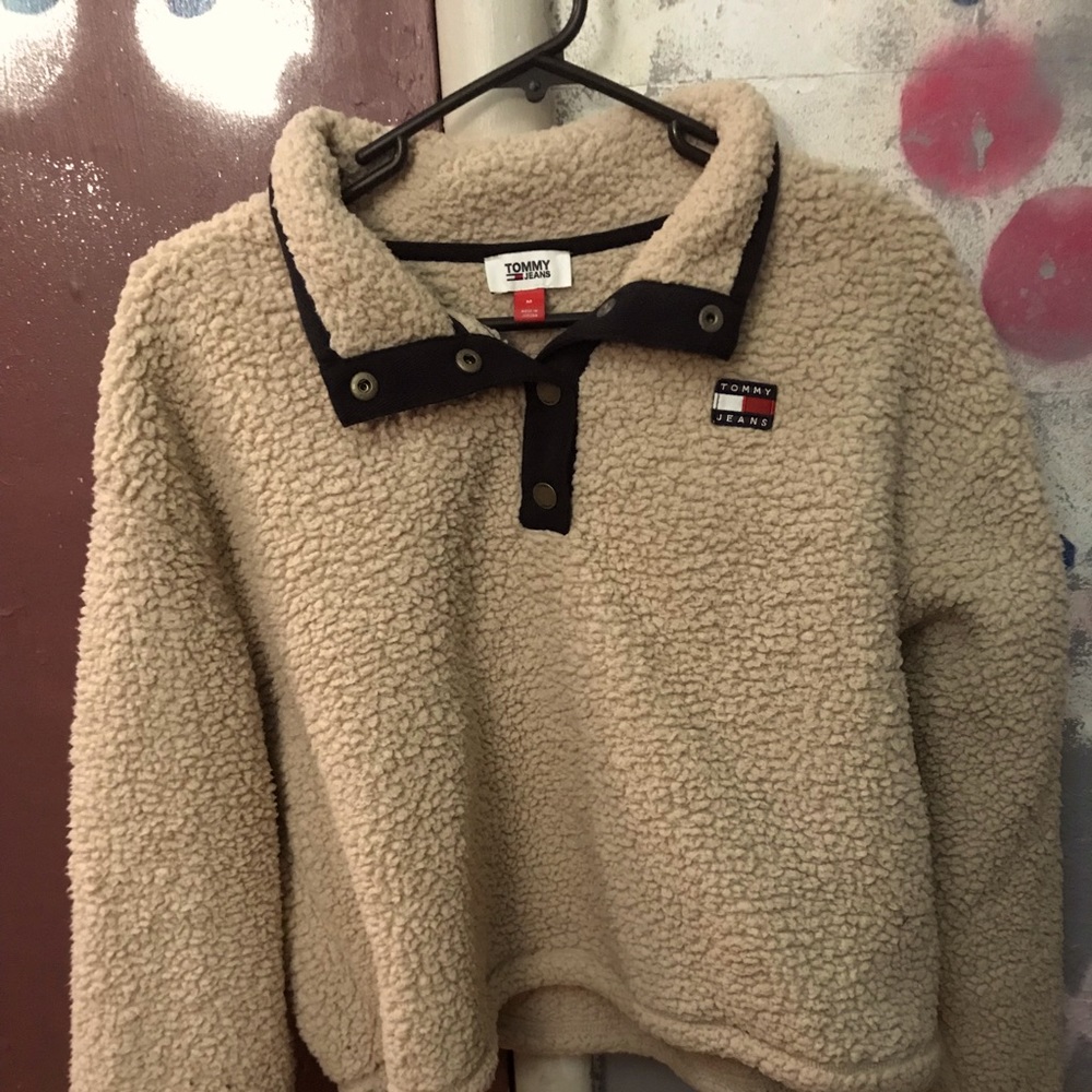Tommy Hilfiger, Tan jacket